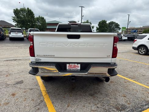 Used 2025 Chevrolet Silverado 2500 LT w/ Convenience Package AWD/4WD image 6