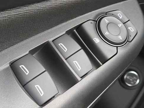 New 2026 Buick Envista Avenir image 13