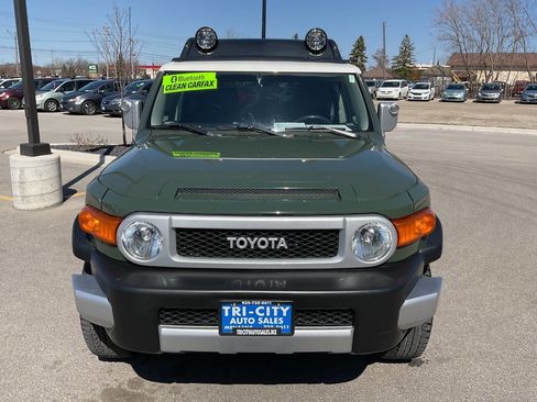 Used 2011 Toyota FJ Cruiser 4WD w/ Convenience Pkg image 12