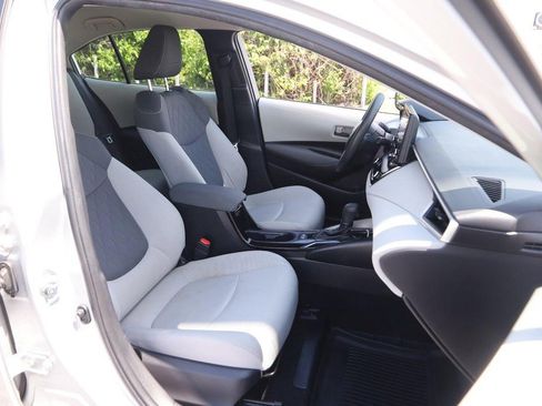 Used 2022 Toyota Corolla LE FWD image 24