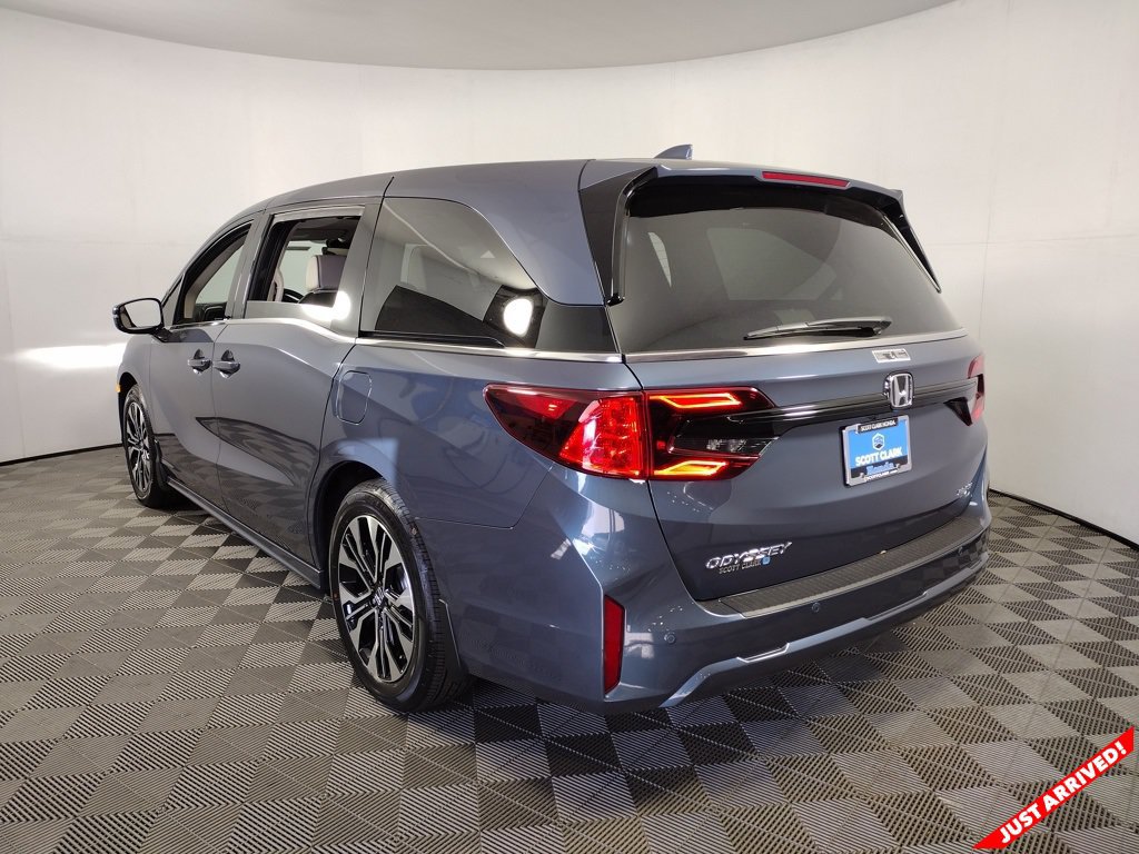 New 2027 Honda Odyssey Elite image 5