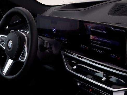 New 2026 BMW X5 xDrive40i w/ Executive Package image 21