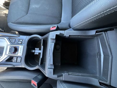 Used 2020 Subaru Forester Premium image 22