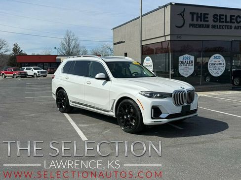 Used 2021 BMW X7 xDrive40i image 1