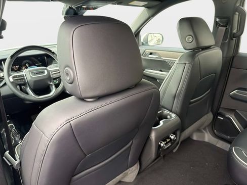 New 2026 GMC Acadia Denali w/ Super Cruise Package FWD image 13