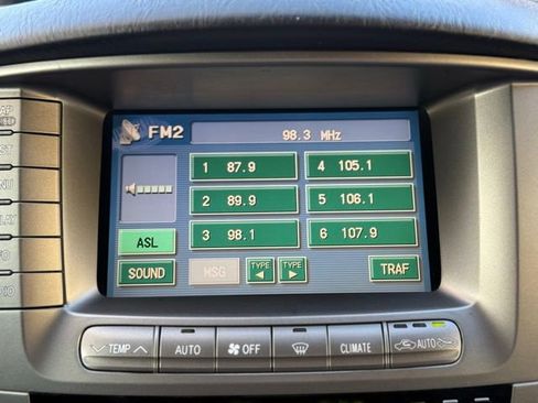 Used 2006 Lexus LX 470 4WD image 38