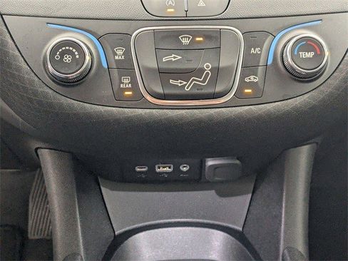 Certified 2023 Chevrolet Malibu LS image 24