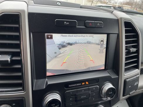 Used 2018 Ford F150 Lariat w/ Equipment Group 502A Luxury image 28