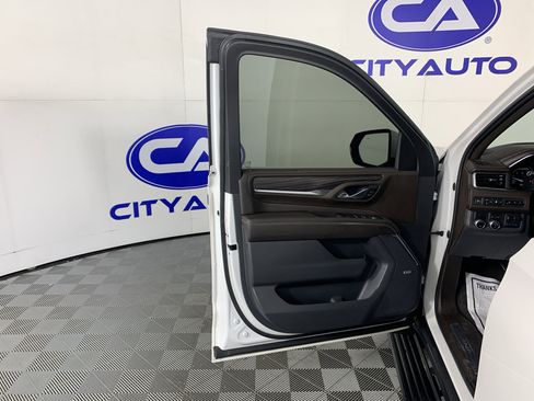 Used 2021 GMC Yukon Denali w/ Denali Ultimate Package RWD image 14