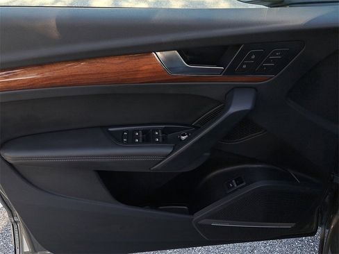 Certified 2023 Audi Q5 2.0T Premium Plus w/ Premium Plus Package image 20