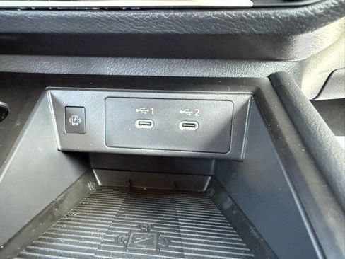 New 2025 Nissan Kicks SV image 28