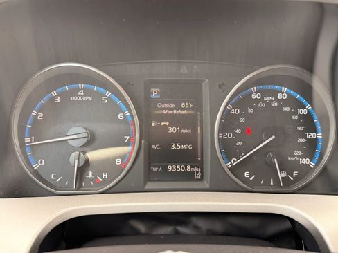 Used 2017 Toyota RAV4 LE w/ All Weather Liner Package AWD/4WD image 20