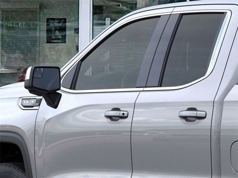 New 2026 GMC Sierra 1500 SLE image 12