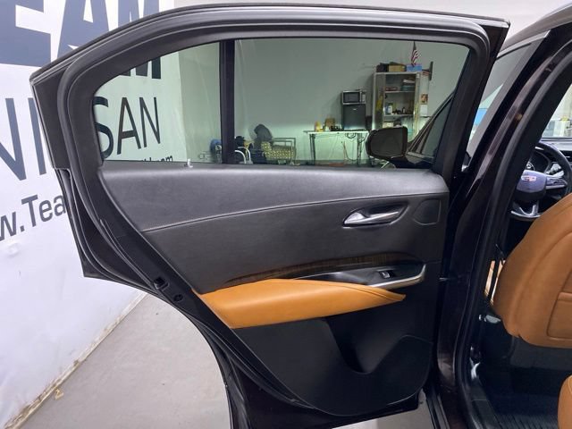Used 2020 Cadillac XT4 Premium Luxury w/ Enhanced Visibility Package AWD/4WD image 23