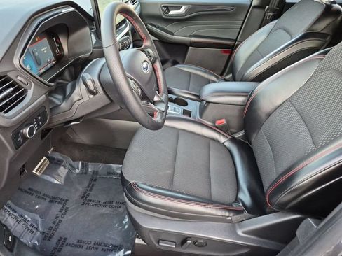 Used 2024 Ford Escape ST-Line w/ Tech Pack #1 FWD image 15