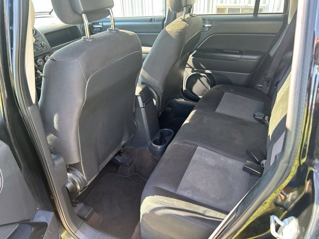 Used 2013 Jeep Compass Latitude AWD/4WD image 25