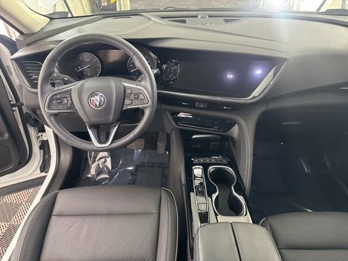 Used 2023 Buick Envision Essence image 26
