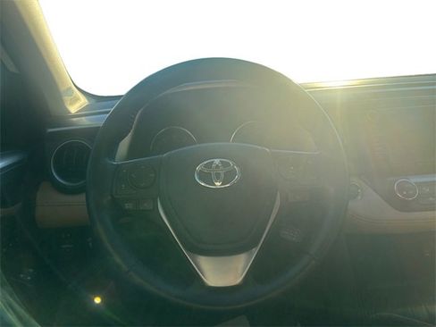 Used 2017 Toyota RAV4 Limited image 12