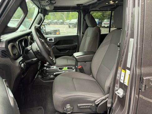 Used 2019 Jeep Wrangler Unlimited Sport S AWD/4WD image 12