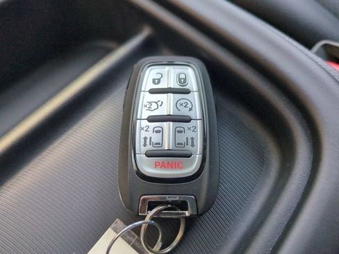 New 2027 Chrysler Pacifica LX FWD image 28