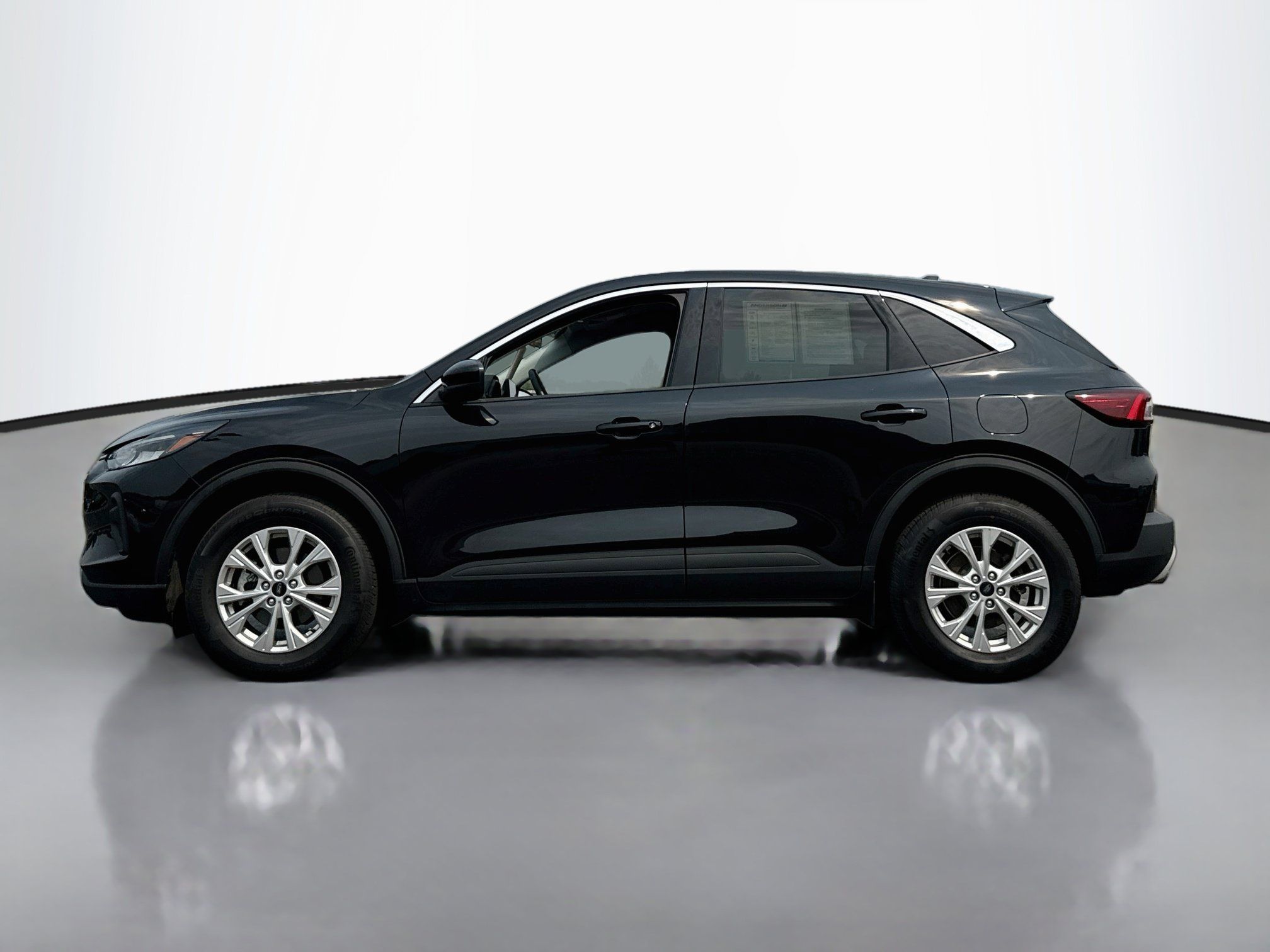 Certified 2023 Ford Escape Active w/ Tech Pack #2 AWD/4WD image 4