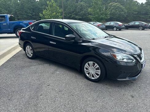Used 2018 Nissan Sentra S FWD image 3