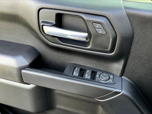 Used 2022 Chevrolet Silverado 1500 Custom image 19