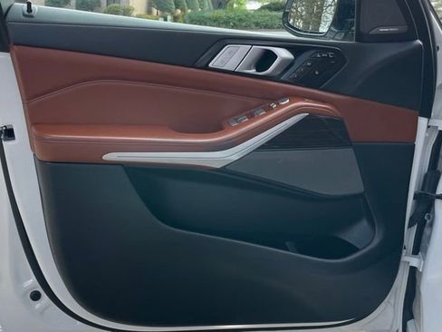 Used 2020 BMW X7 xDrive40i w/ Cold Weather Package image 13