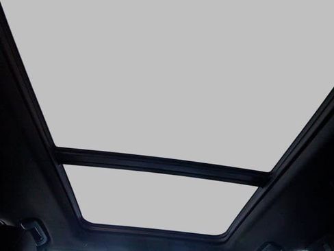 Used 2023 Cadillac Escalade Premium Luxury image 19