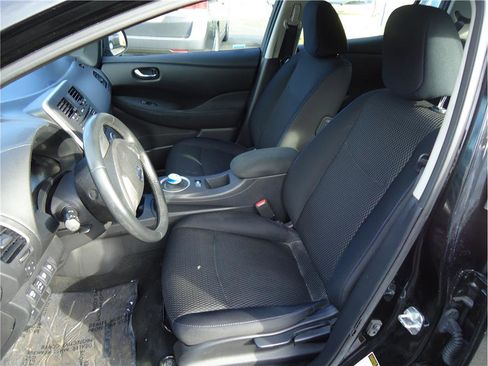 Used 2013 Nissan Leaf S image 9