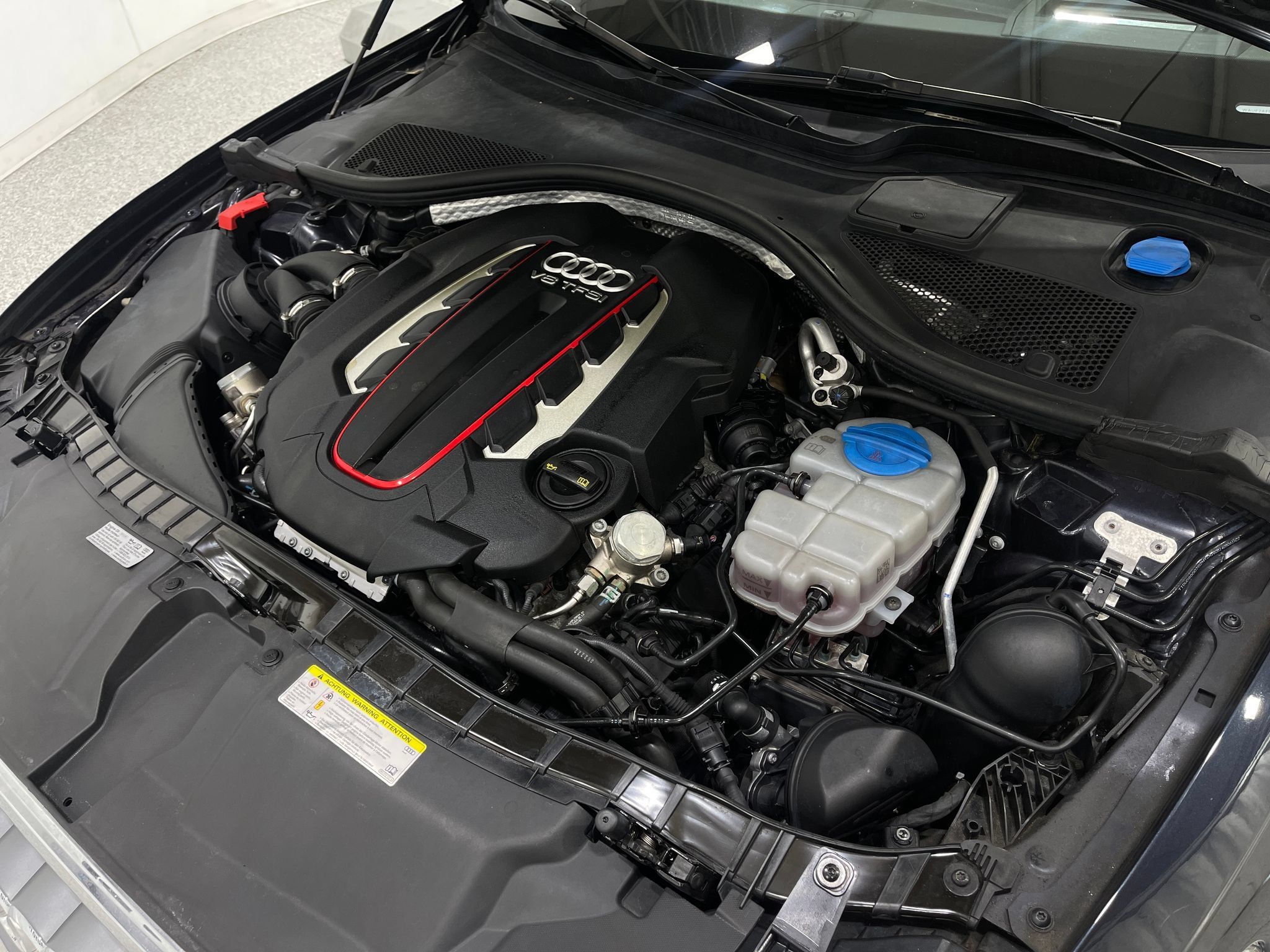 Used 2015 Audi S6 AWD/4WD image 27