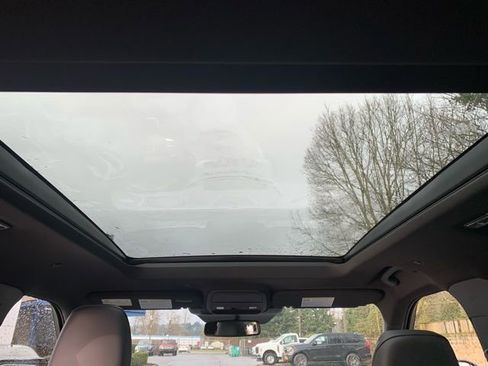 New 2026 Ford Explorer ST-Line w/ ST-Line Street Pack image 12