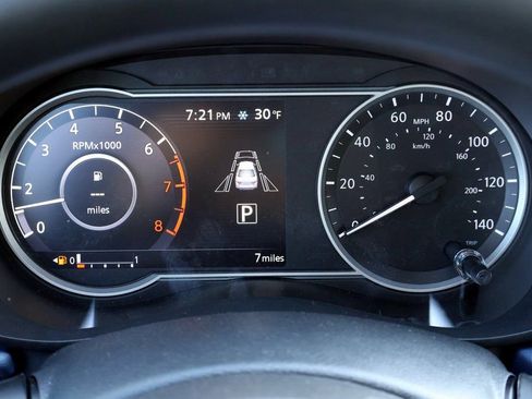 New 2025 Nissan Versa SV w/ Trunk Package image 20