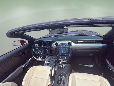 Used 2017 Ford Mustang GT Premium w/ GT Performance Package RWD image 26