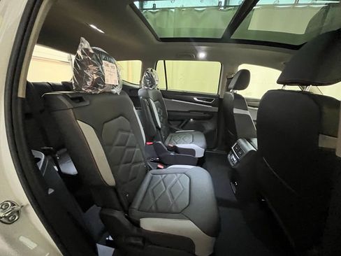 New 2026 Volkswagen Atlas Peak Edition AWD/4WD image 24