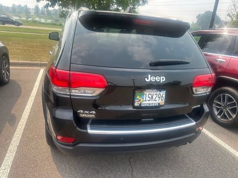 Used 2018 Jeep Grand Cherokee Limited AWD/4WD image 8