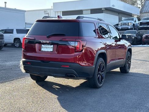 Used 2023 GMC Acadia SLE w/ Driver Convenience Package image 3