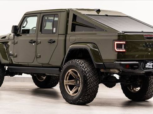 Used 2022 Jeep Gladiator Sport image 10