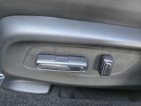 Certified 2025 Acura ADX FWD image 19