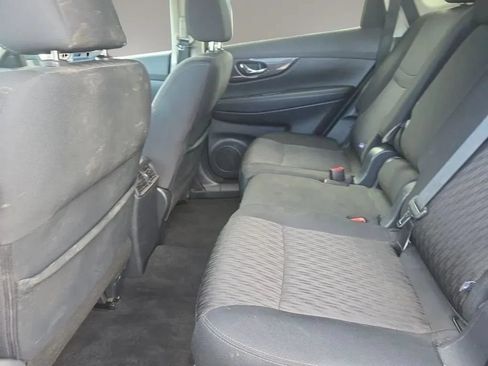 Used 2019 Nissan Rogue S w/ Special Edition Package AWD/4WD image 10