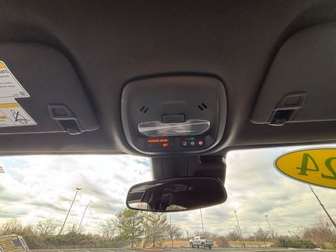 Used 2024 Buick Envista Sport Touring w/ Convenience I Package image 36