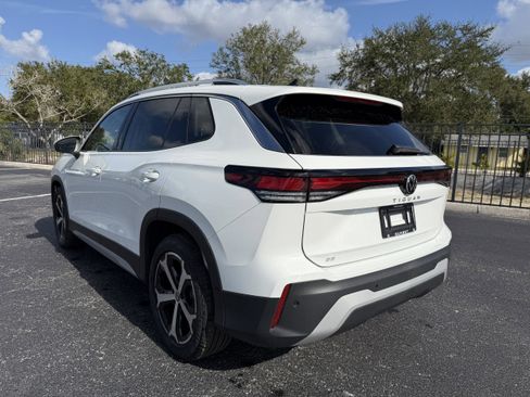 New 2026 Volkswagen Tiguan SE image 5