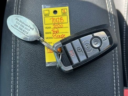 Used 2020 Ford Escape SEL image 43