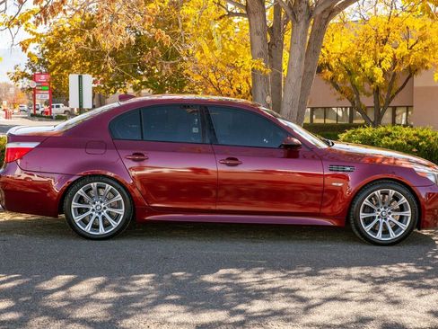 Used 2006 BMW M5 image 4