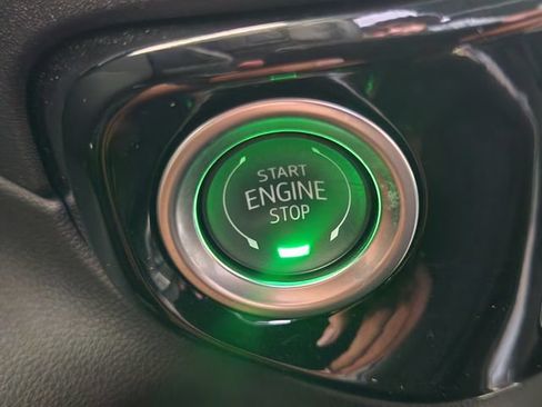Used 2025 Chevrolet Silverado 1500 RST AWD/4WD image 8