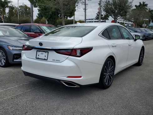 Used 2025 Lexus ES 350 w/ Premium Package image 6