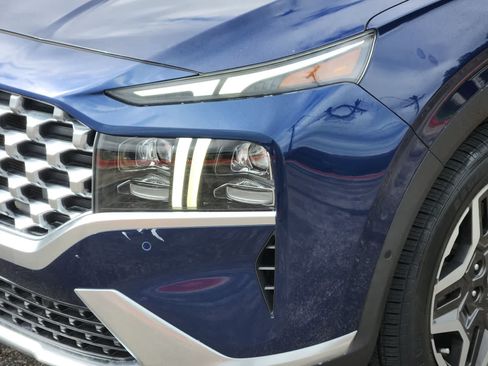 Used 2022 Hyundai Santa Fe Limited FWD image 7