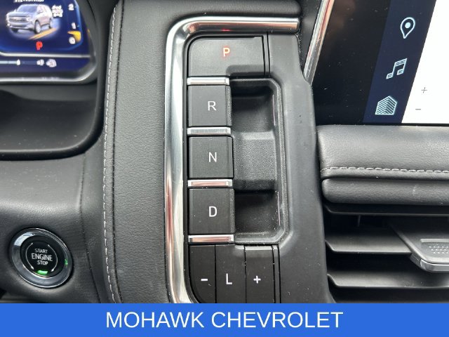 Used 2023 Chevrolet Tahoe Z71 w/ Z71 Off-Road Package AWD/4WD image 24