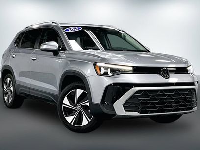 Used 2025 Volkswagen Taos SE