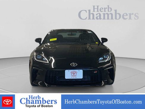 Used 2024 Toyota GR86 Premium RWD image 2